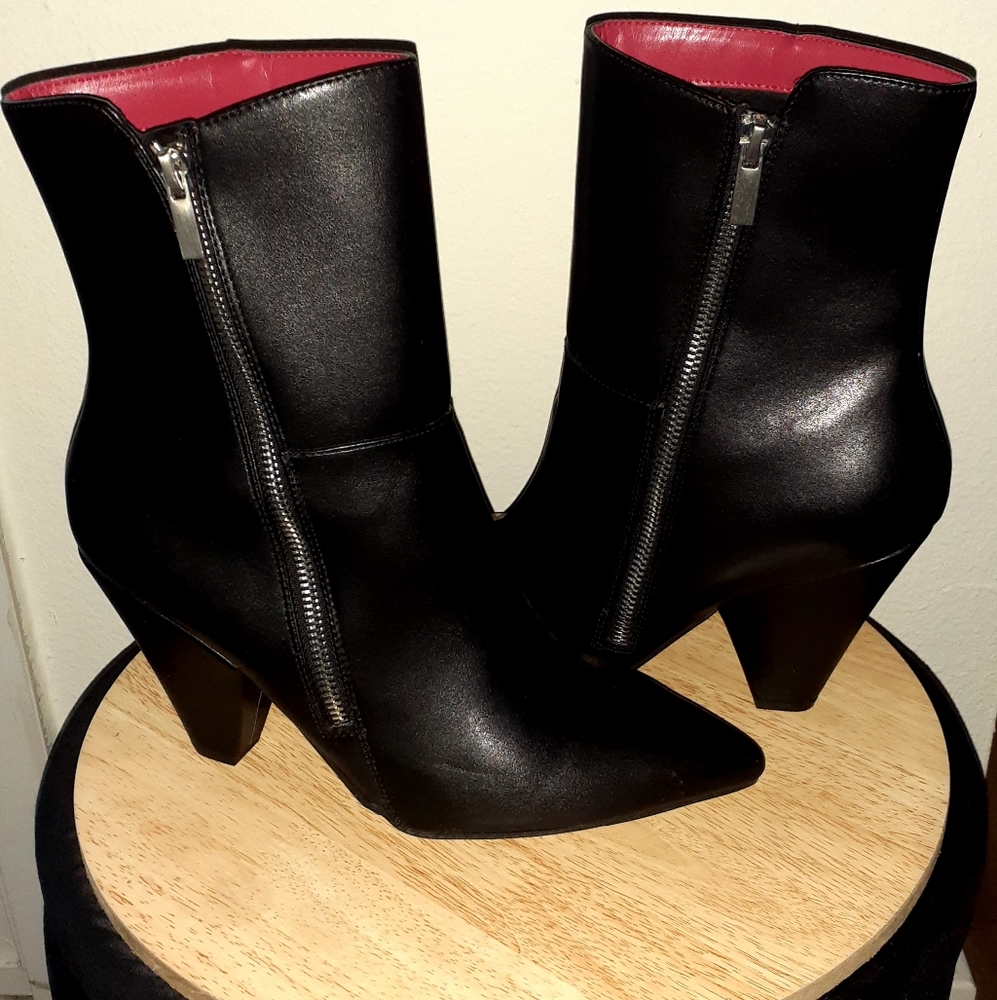 Chinese Laundry Los Angeles Black 8.5 over the Ankle Booties